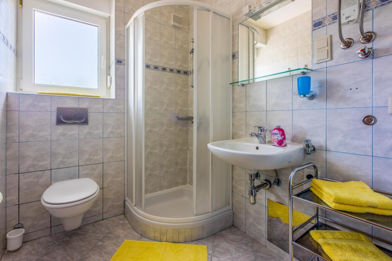 Apartmani Ilicevic Crikvenica Bagian luar foto